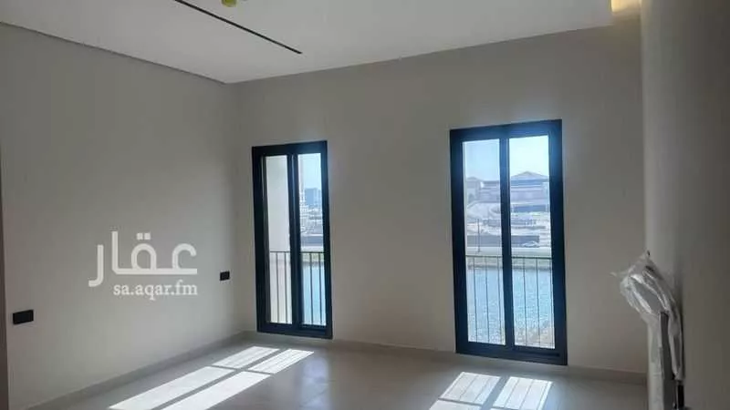 شقة 3 غرف في الحمرا 4