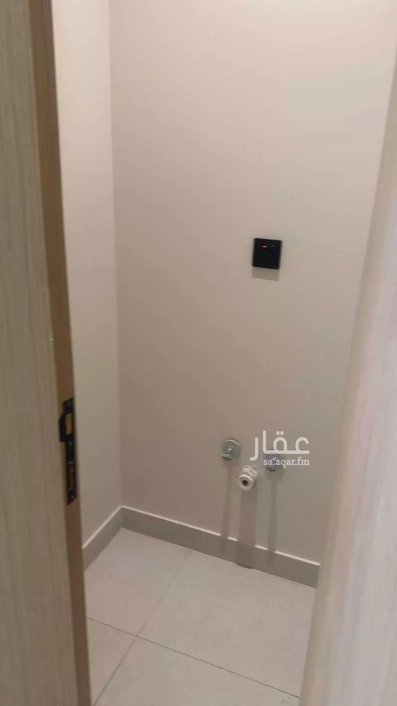 شقة 3 غرف في الحمرا 5