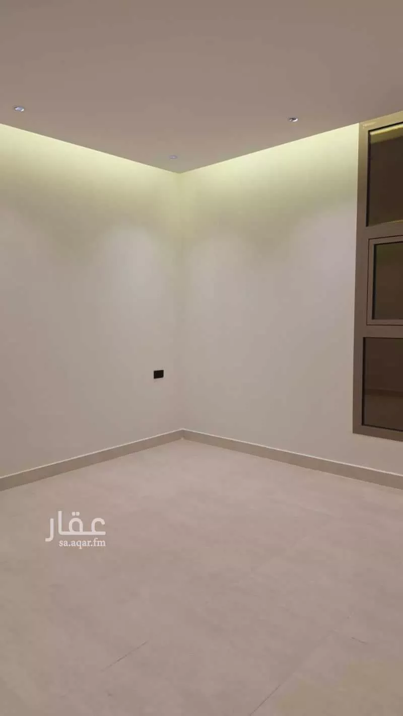 شقة 2 غرف في المغرزات 4