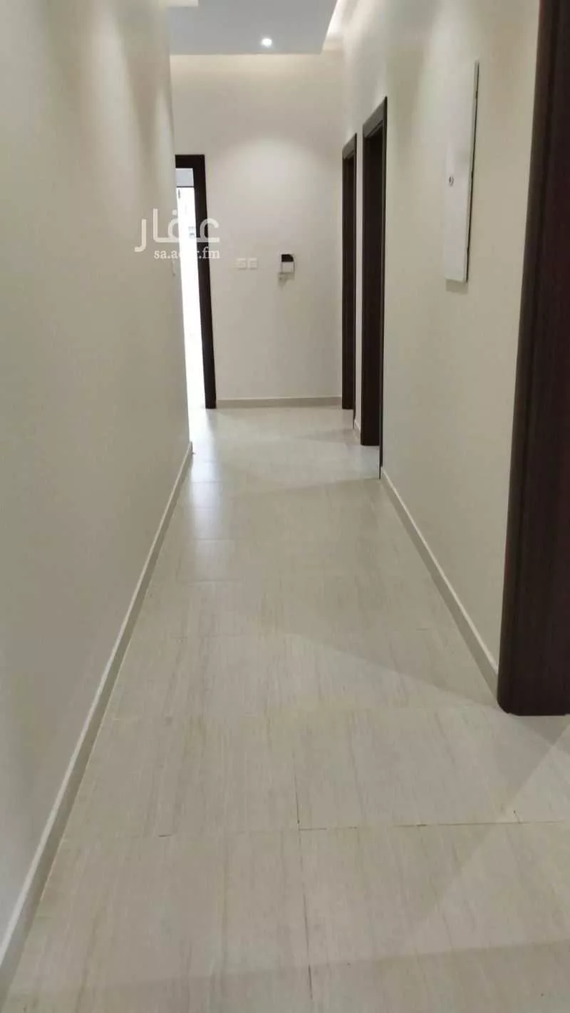 دوبلكس 8 غرف في الضباط 3