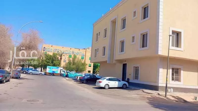 عمارة 440 م² في الملز 4