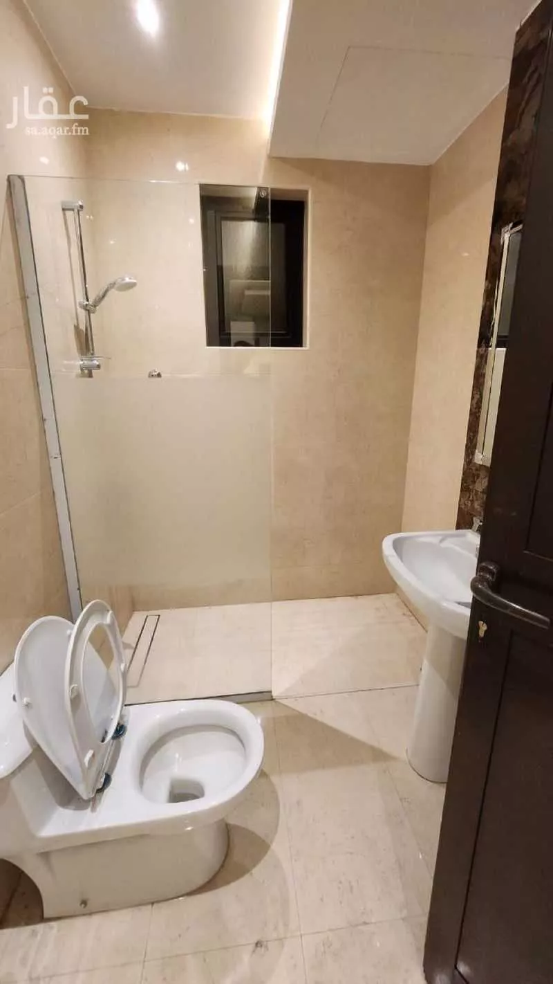 شقة 3 غرف في الملقا 5