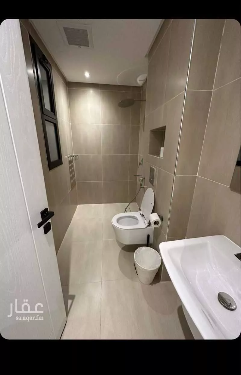 3 bedroom apartment in Al Malqa 3