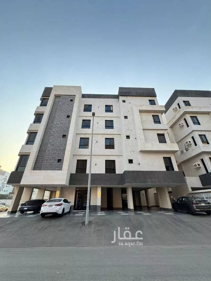 شقة 4 غرف في الريان 1