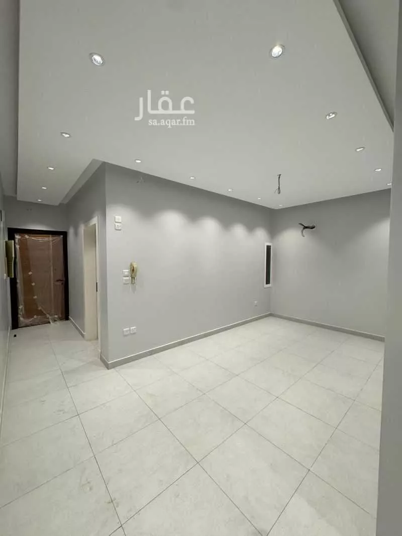 شقة 4 غرف في الريان 5