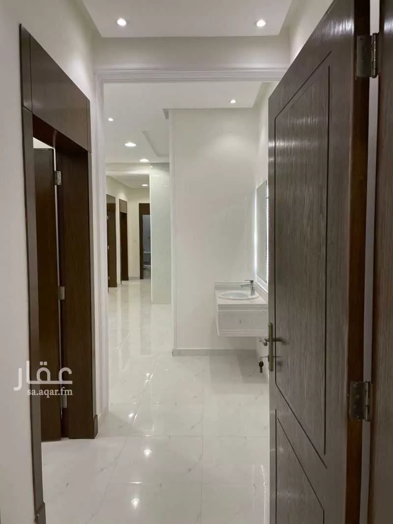 4 bedroom apartment in King Faisal, Riyadh 6