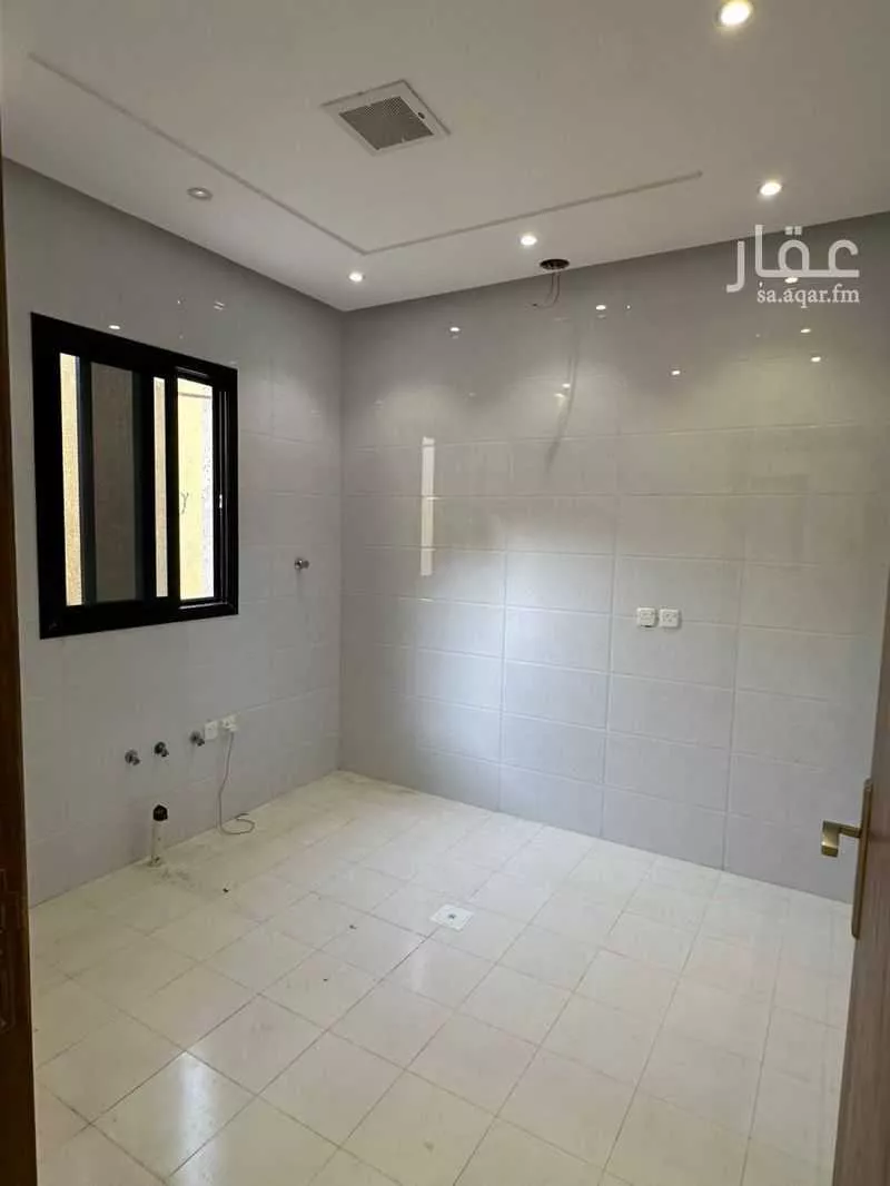4 bedroom villa in Dhahrat Laban, Riyadh 7