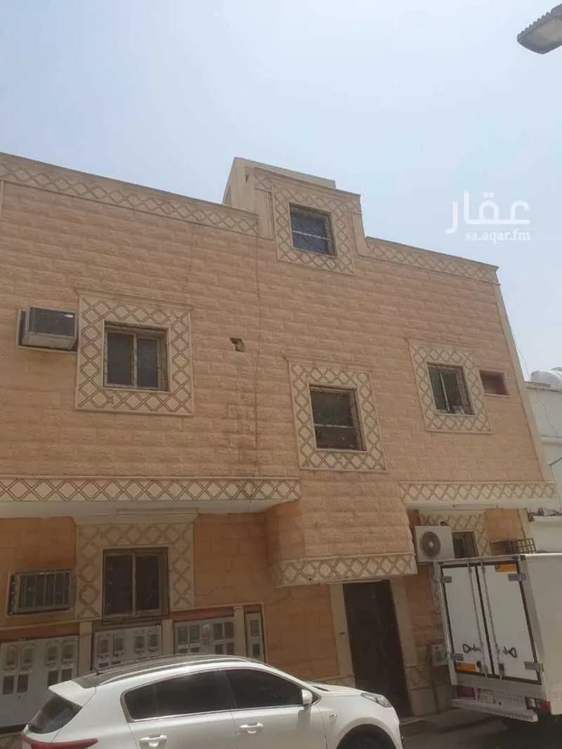 عمارة 269 م² في عتيقة 2