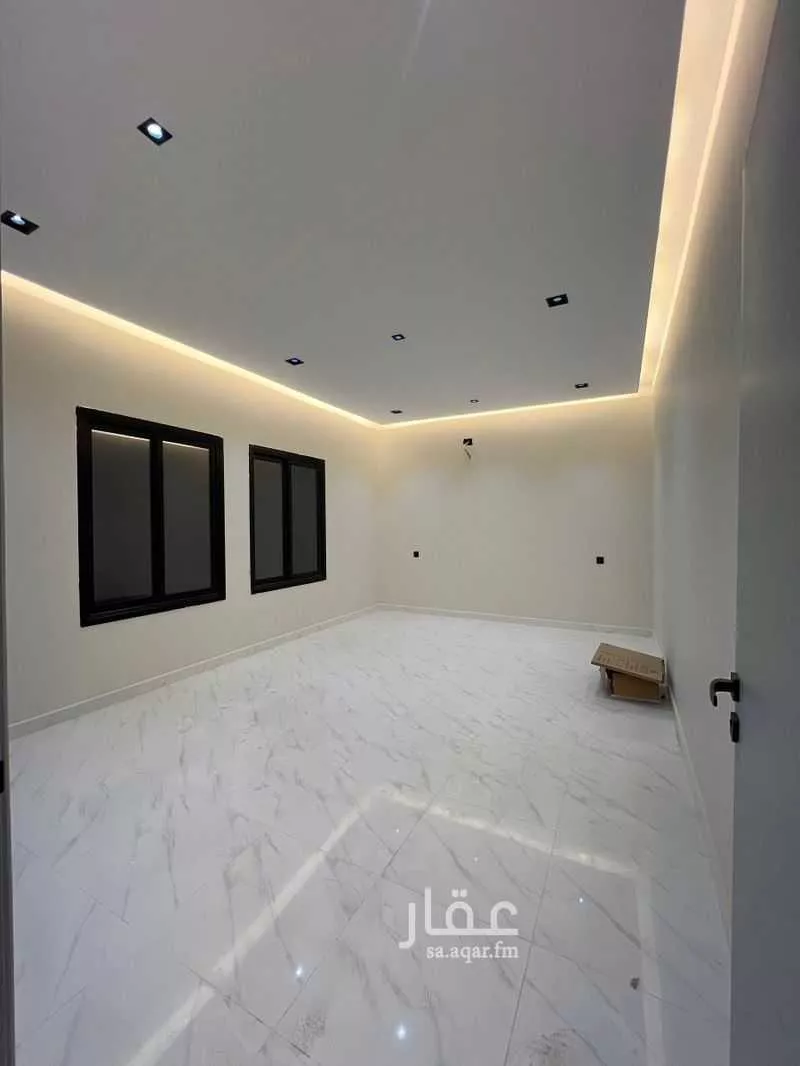 عمارة 348 م² في المطار 5