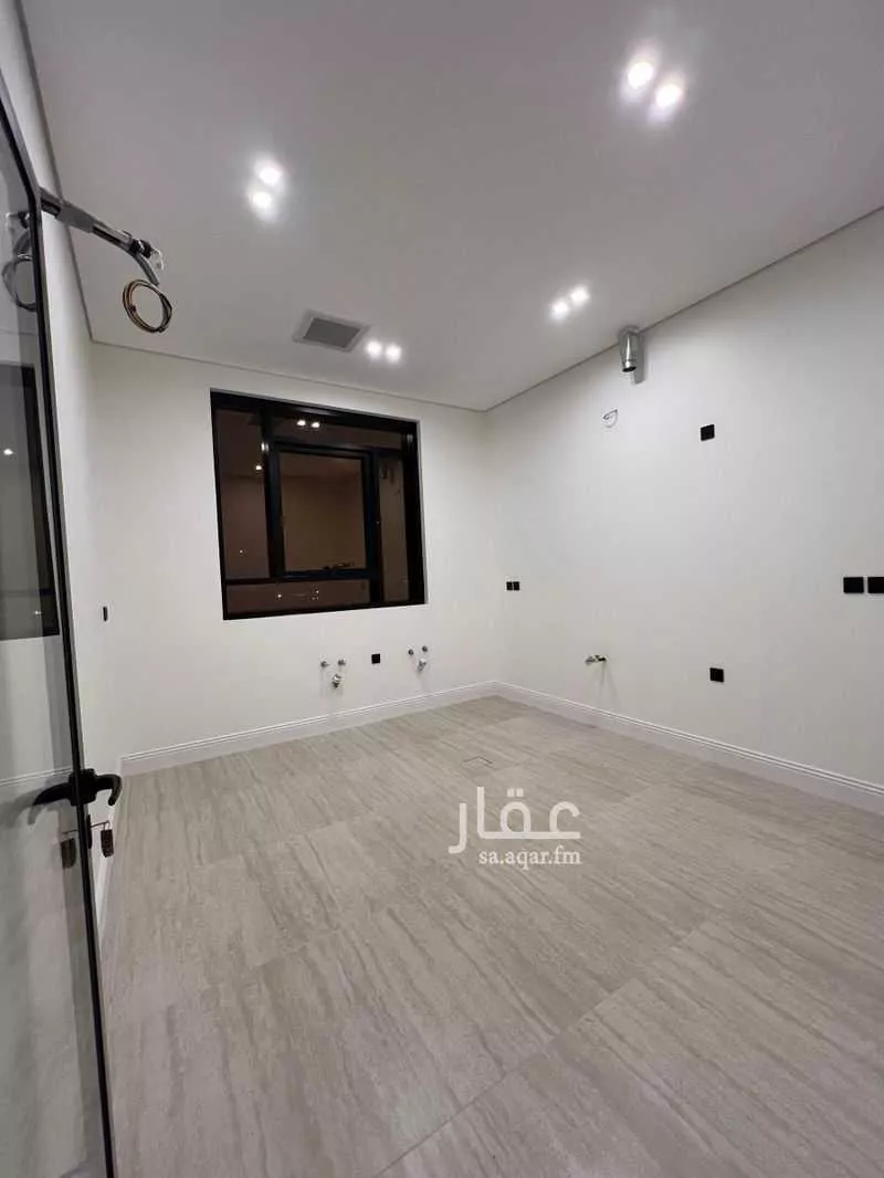 5 bedroom apartment in Al Duwaykhilah, Madinah 13