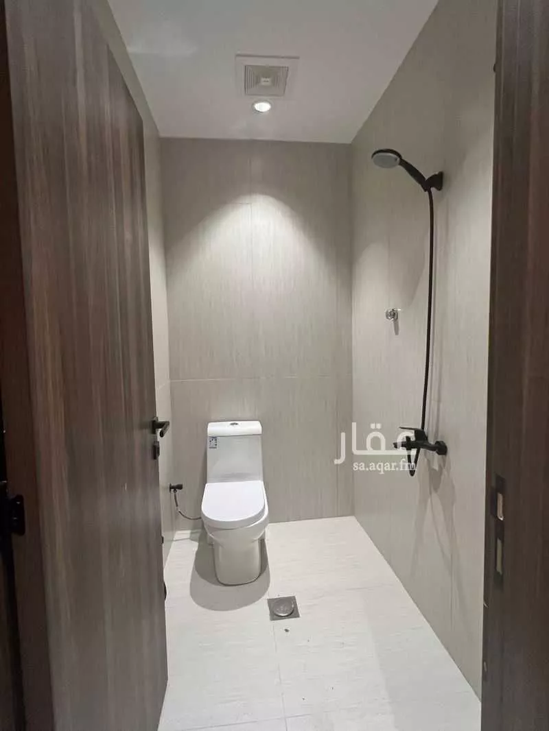 7 bedroom building in King Fahd, Madinah 11