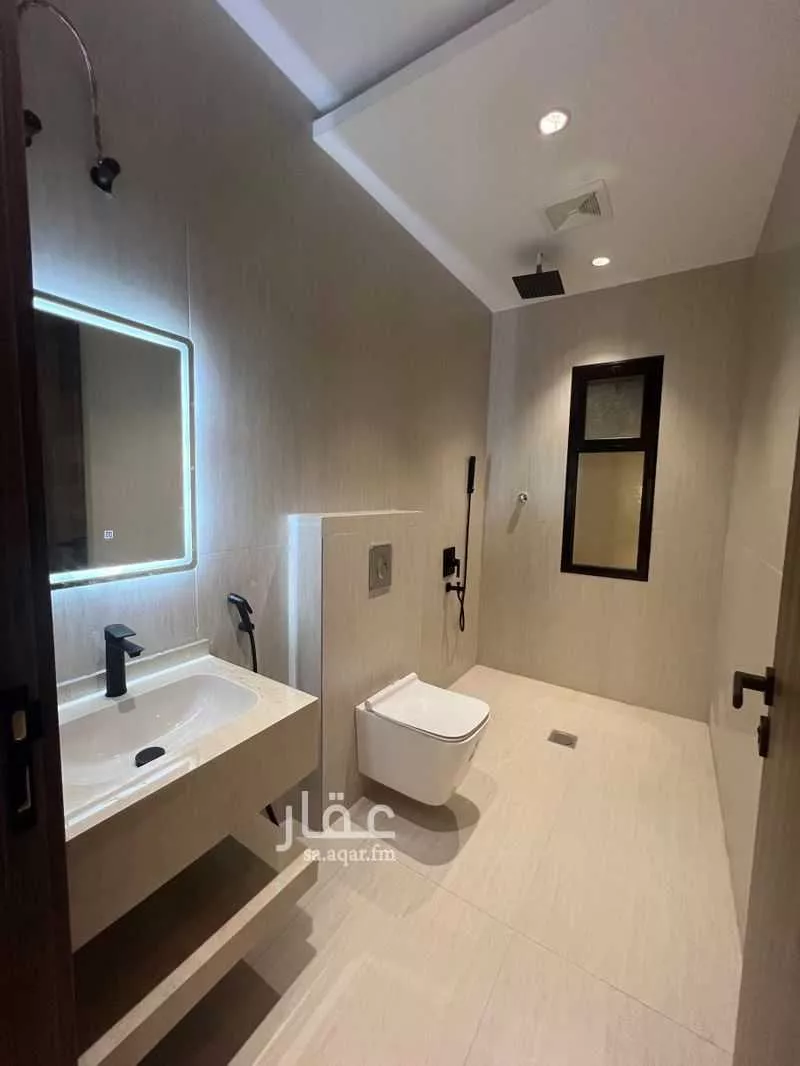 7 bedroom building in King Fahd, Madinah 25