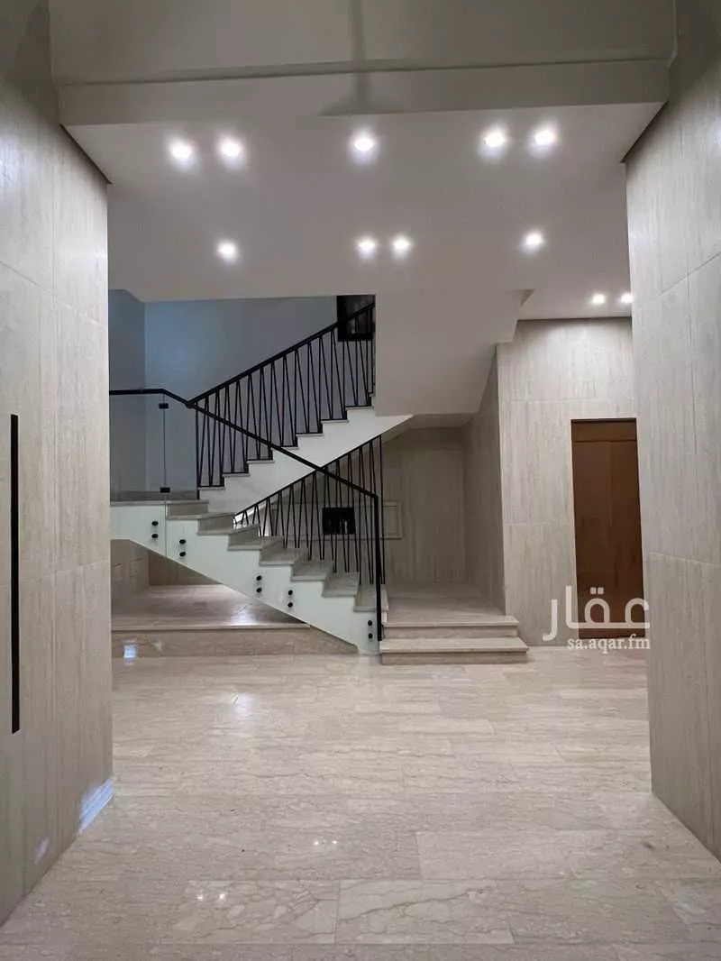 5 bedroom apartment in Al Duwaykhilah 3