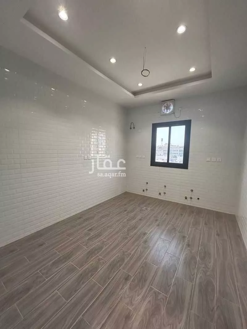 3 bedroom apartment in Al Bawadi, Jeddah 9