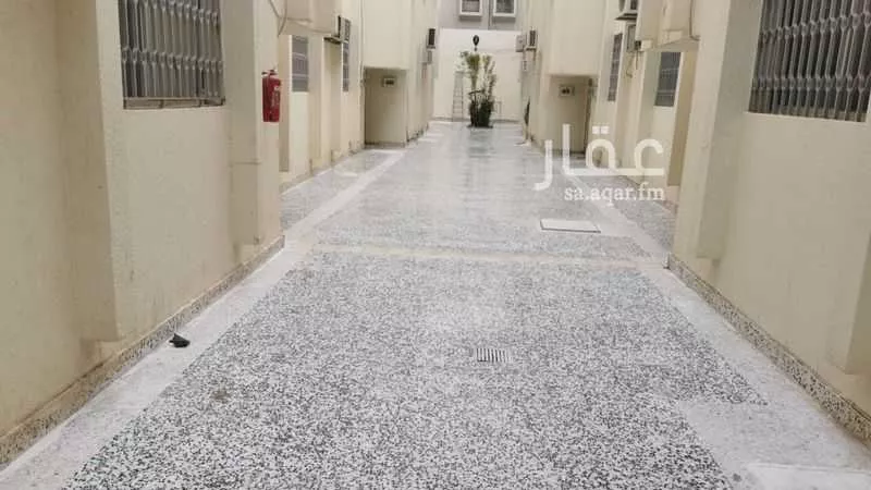 عمارة 1170 م² في العليا 3