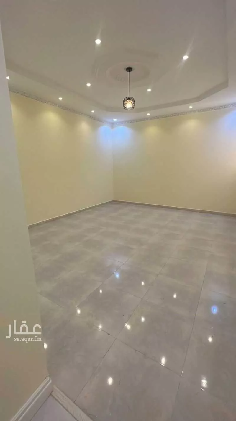 5 bedroom apartment in Al Rashidiyyah 4