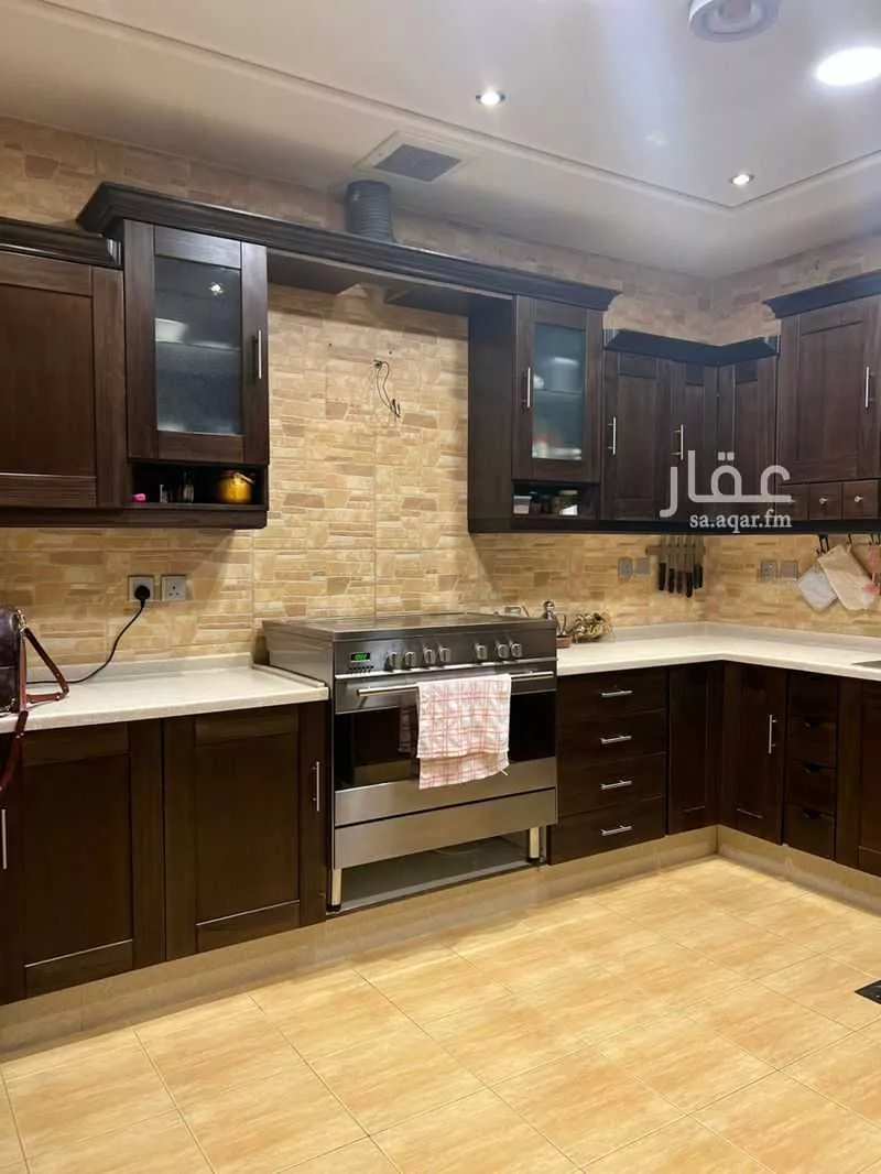 4 bedroom villa in Al Shati, Jeddah 6