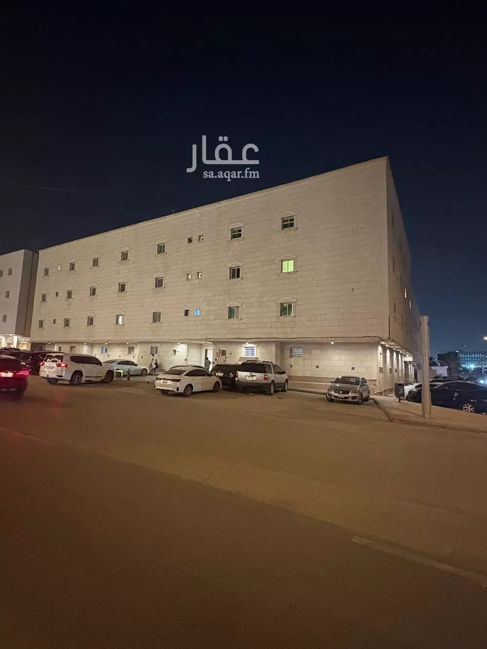 شقة 4 غرف في الملقا 1