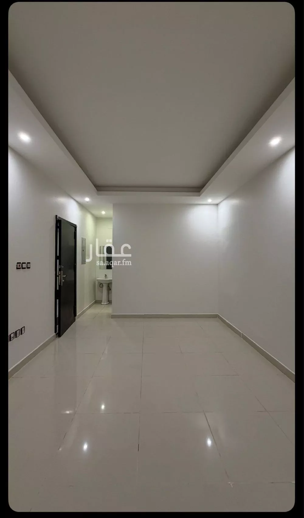 شقة 1 غرف في الملقا 5