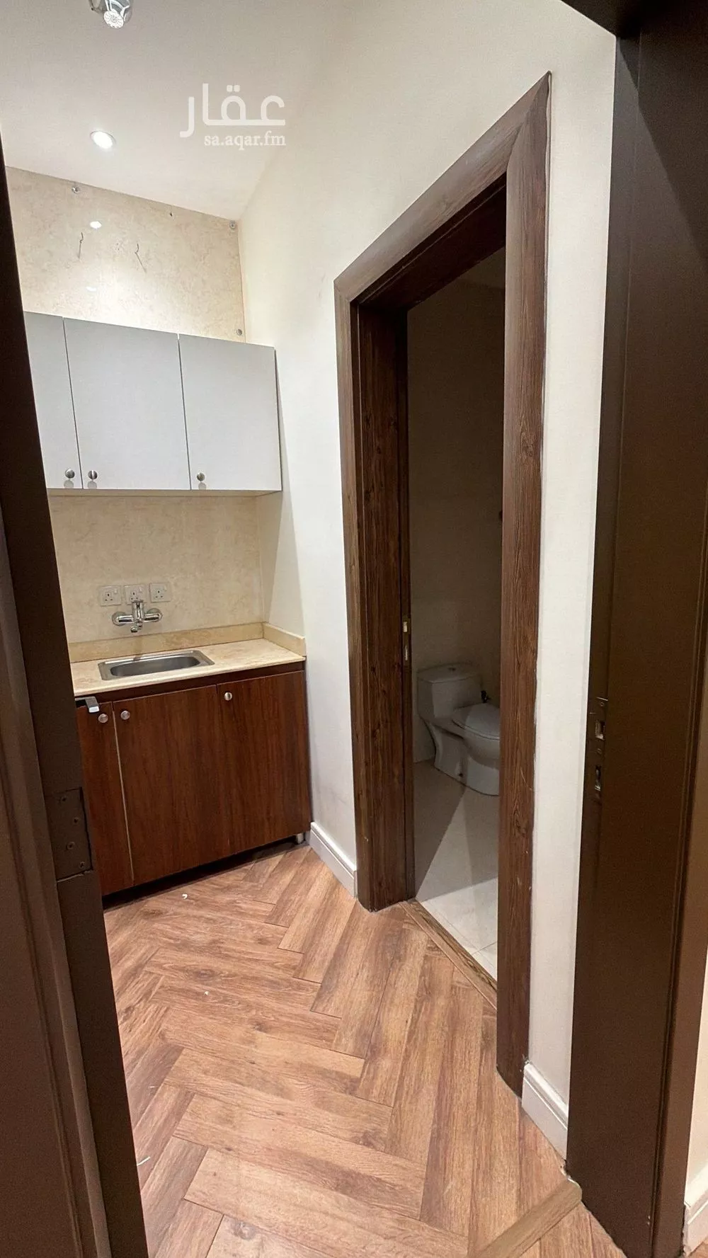 مكتب 70 م² في الملقا 5