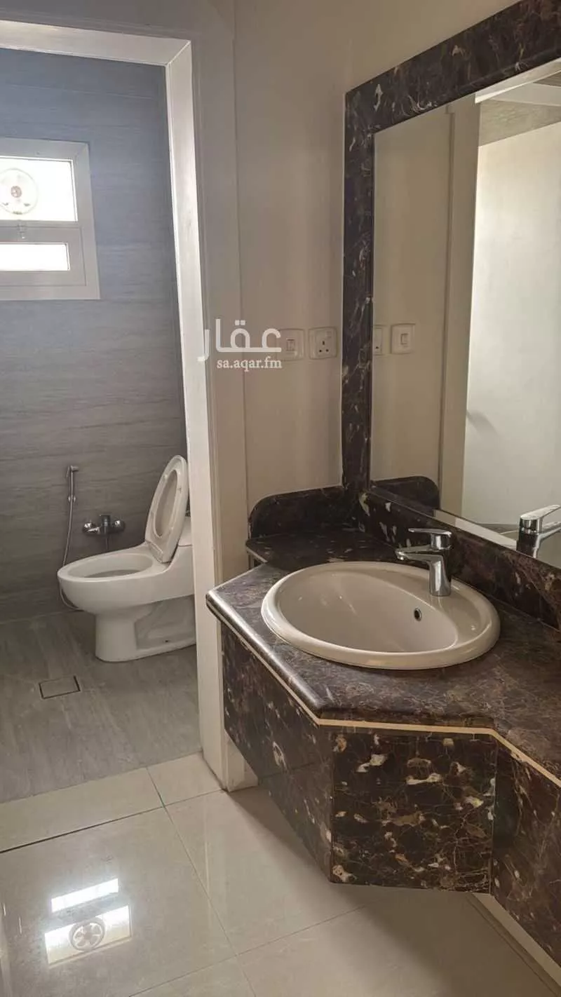 شقة 5 غرف في العقيق 3