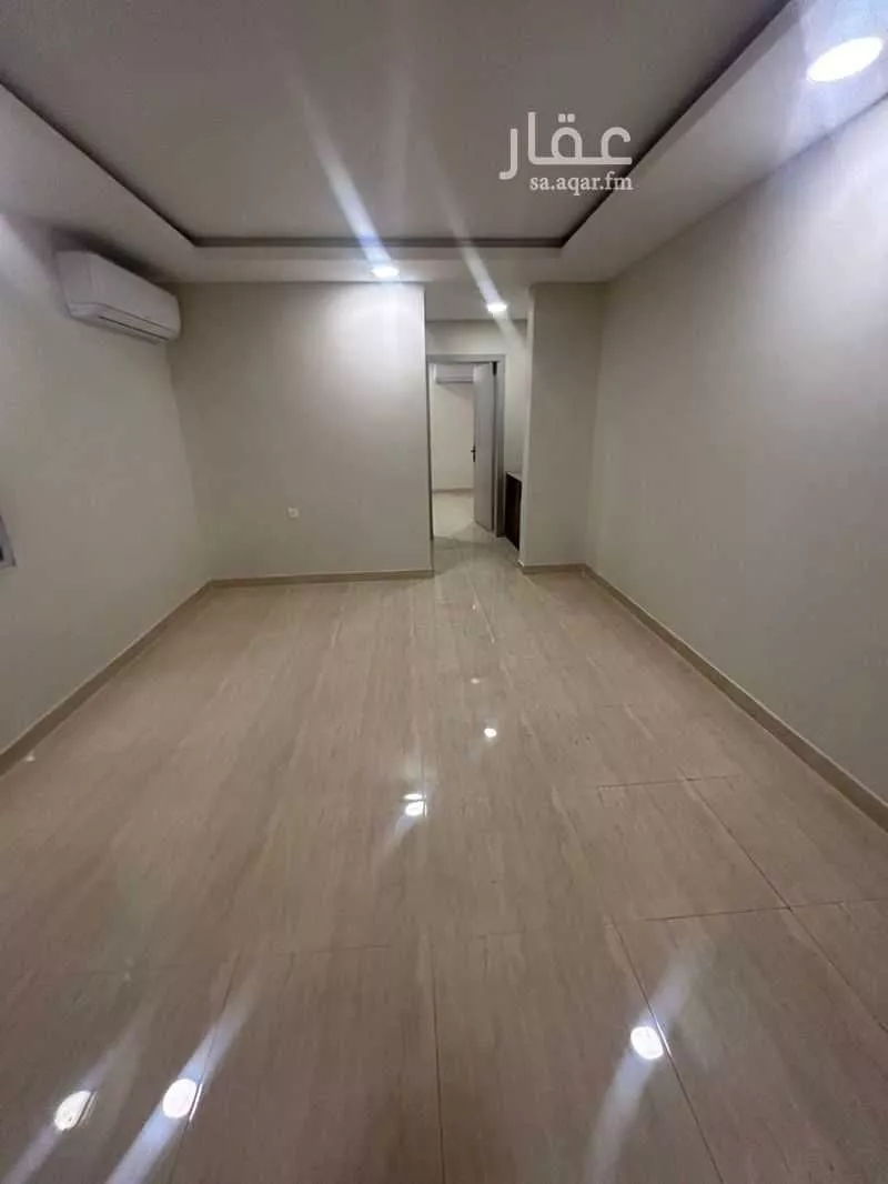 عمارة 927 م² في الجامعيين 3