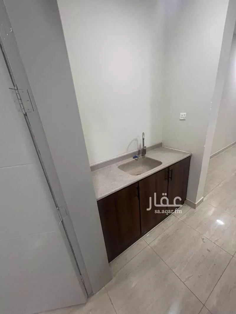 عمارة 650 م² في الضباب 5