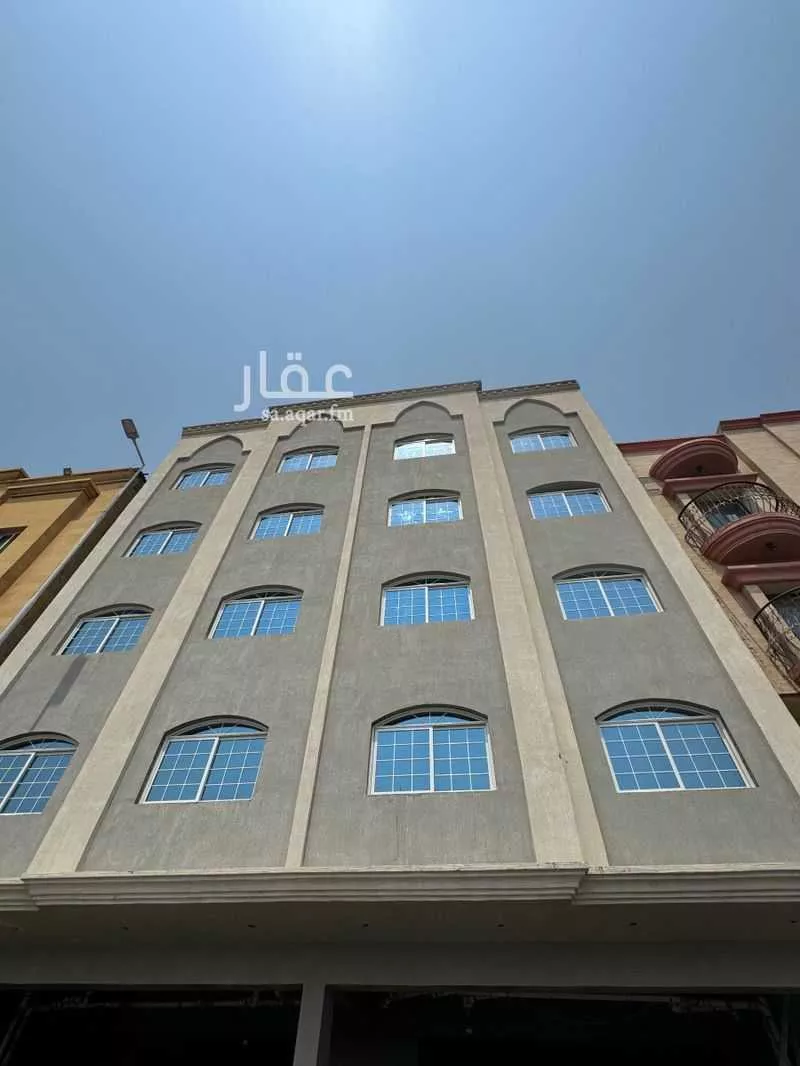 عمارة 325 م² في الثقبة 1