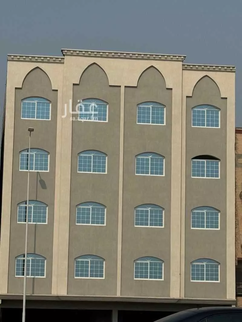 عمارة 325 م² في الثقبة 5