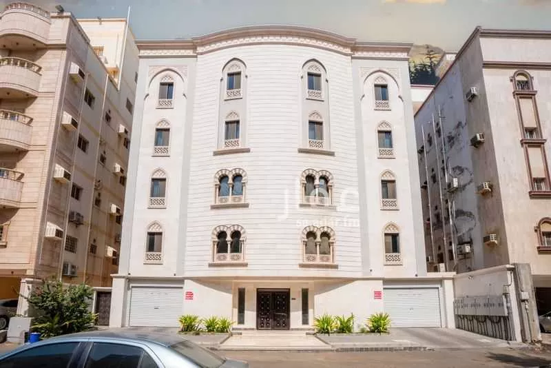 عمارة 690 م² في الواحة 1