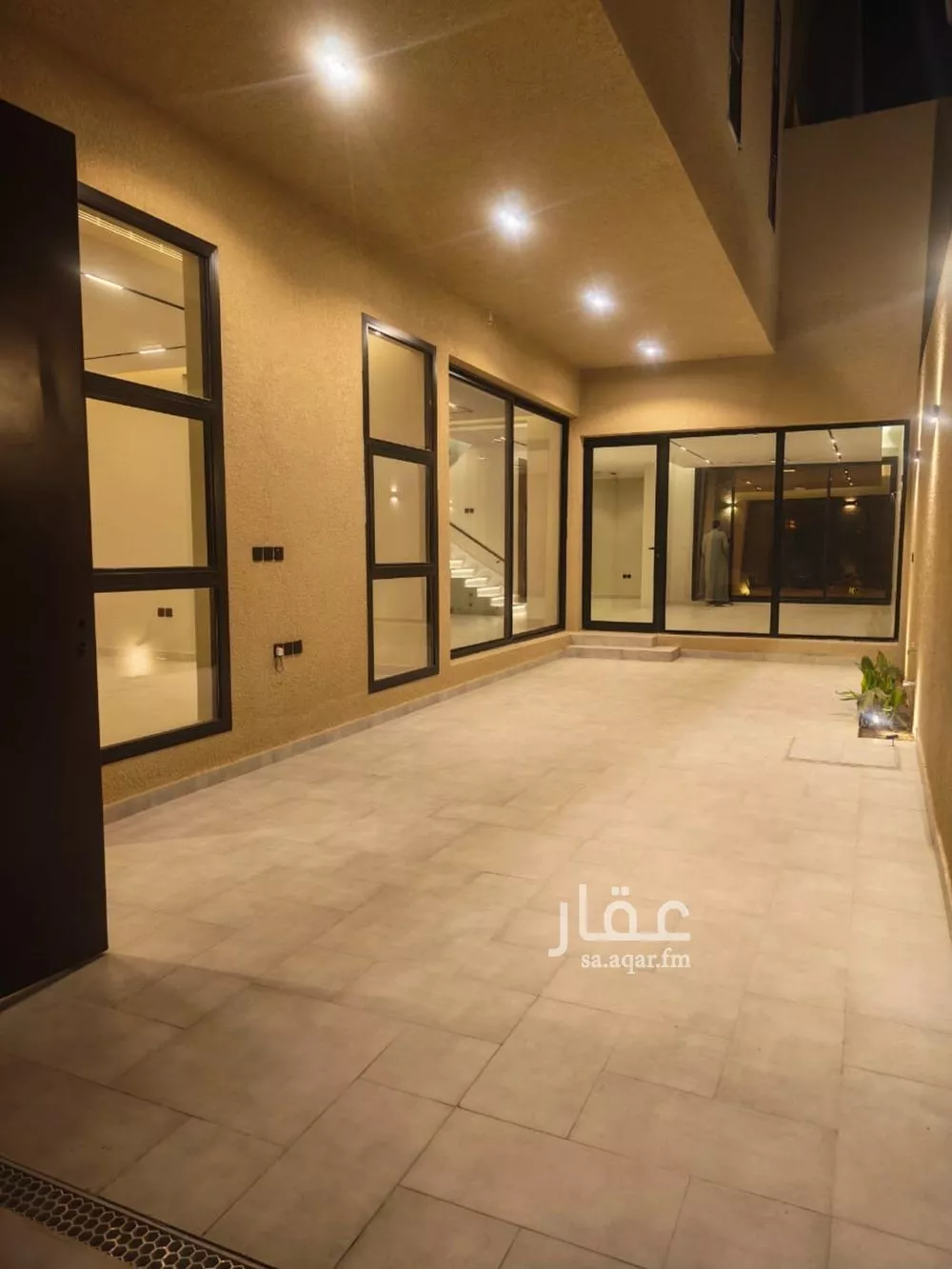 فيلا 4 غرف في النرجس 5