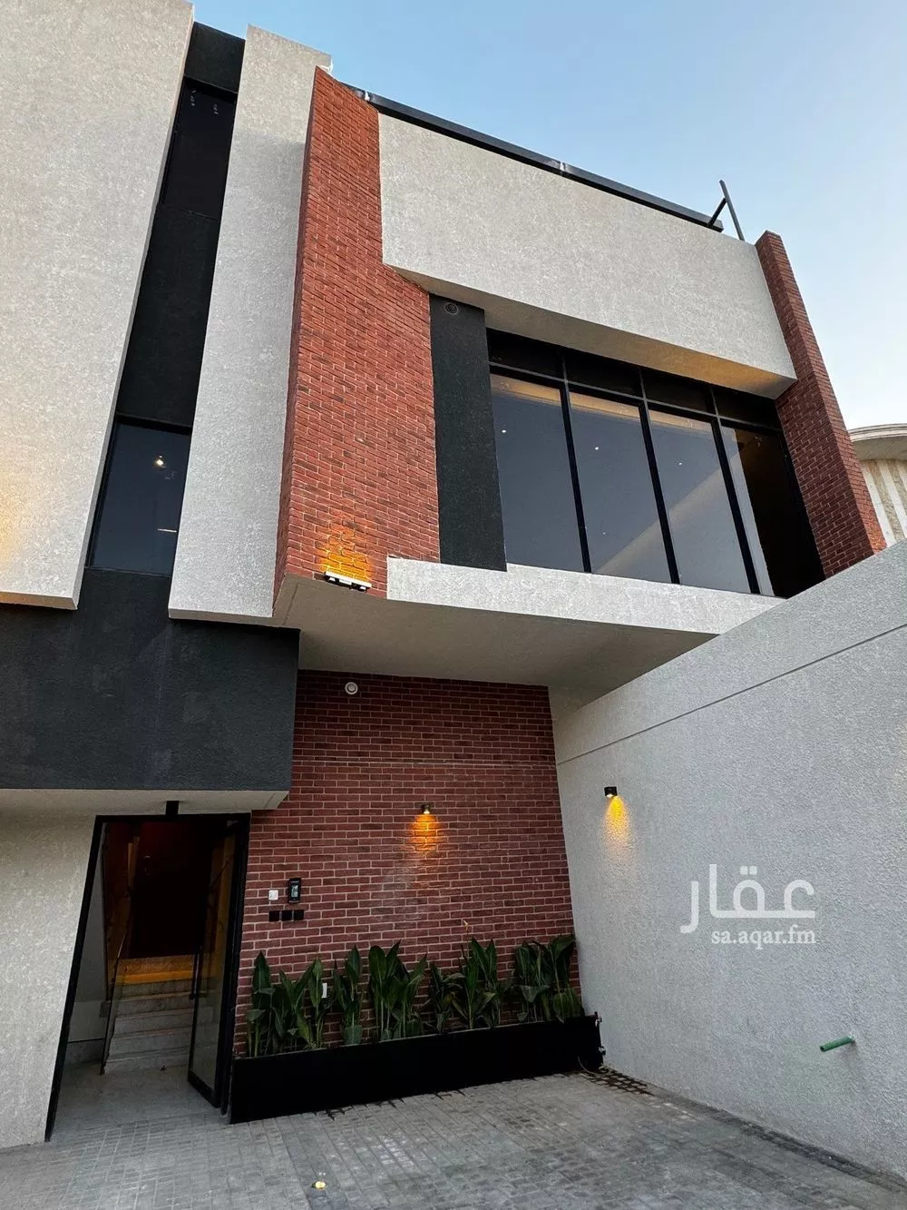4 bedroom floor in Al Aridh 5