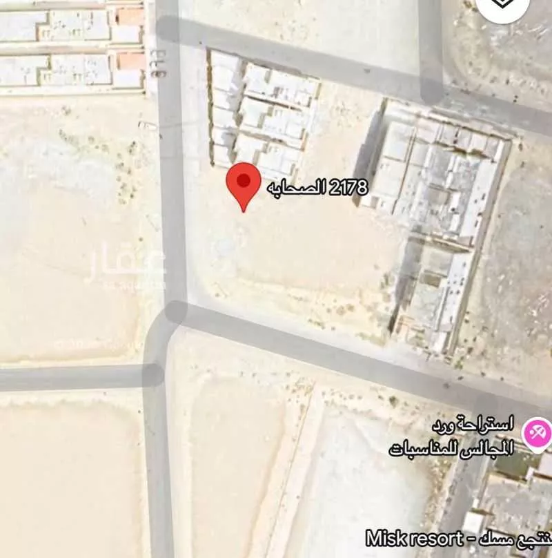 أرض 1297 م² في العقيق