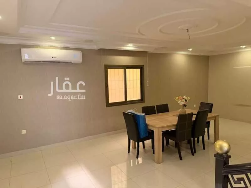 فيلا 10 غرف في البحيرة 4