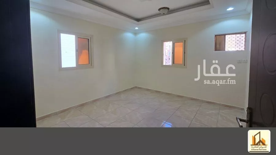 شقة 4 غرف في الواحة 2