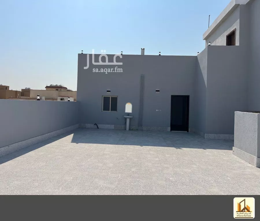 فيلا 8 غرف في المروة 5