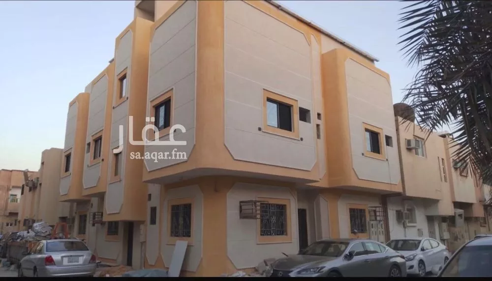 عمارة 165 م² في البديعة 1