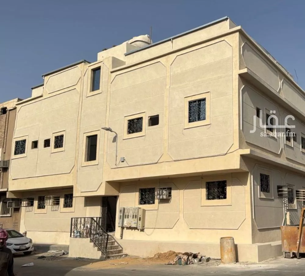 عمارة 164 م² في عتيقة 1