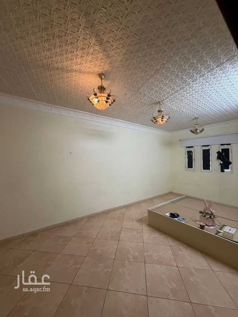 11 bedroom villa in Al Khalidiyyah, Riyadh 10