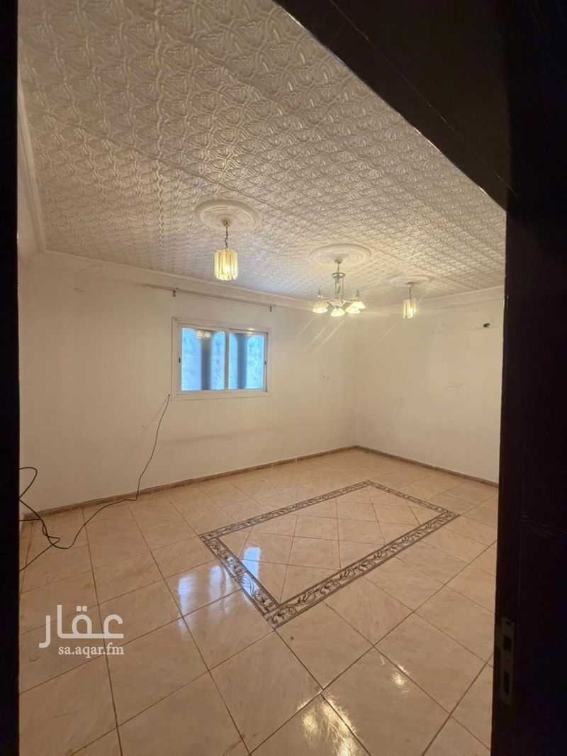 11 bedroom villa in Al Khalidiyyah, Riyadh 13