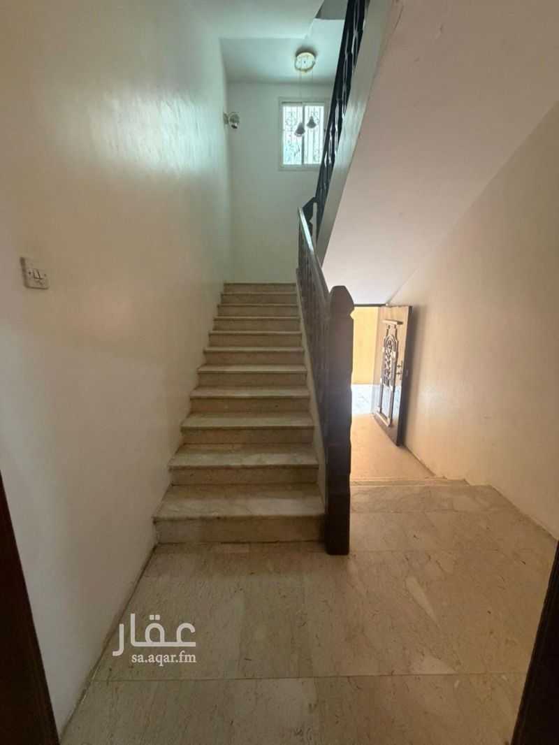 11 bedroom villa in Al Khalidiyyah, Riyadh 24