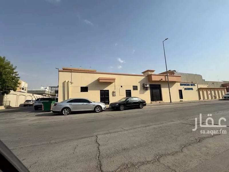 أرض 900 م² في الخالدية 3