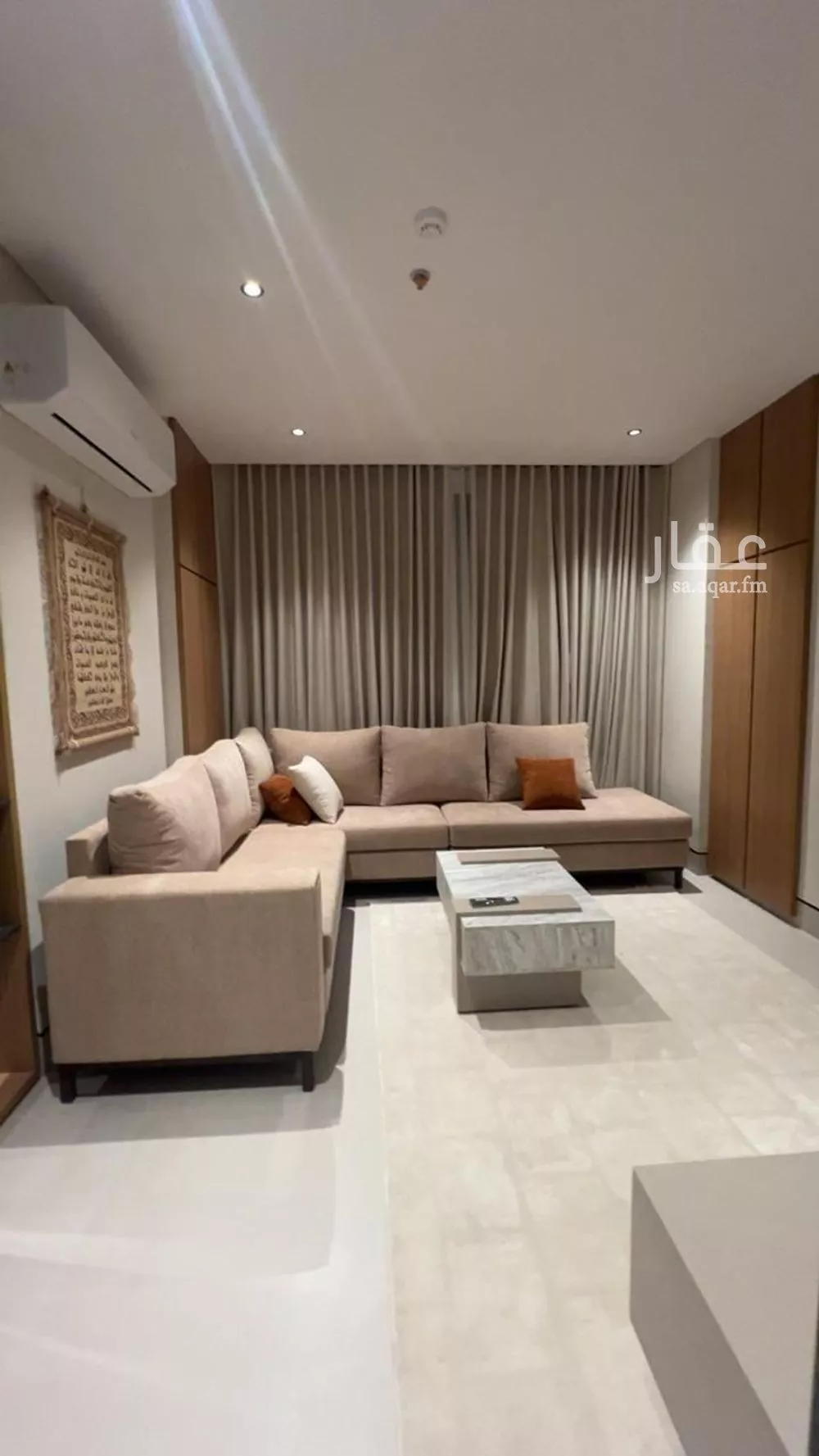 5 bedroom apartment in Al Qusur 1