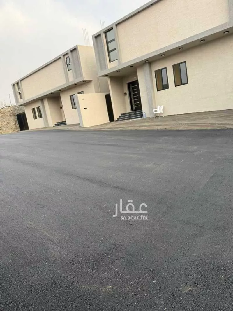 5 bedroom floor in Al Sharayea 1