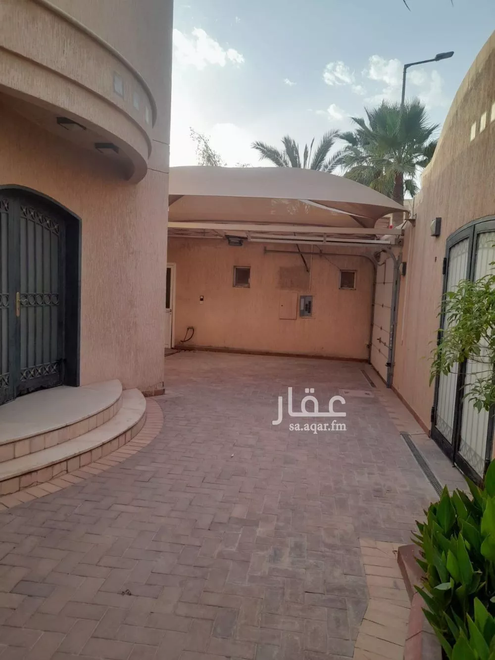 فيلا 5 غرف في النخيل 3