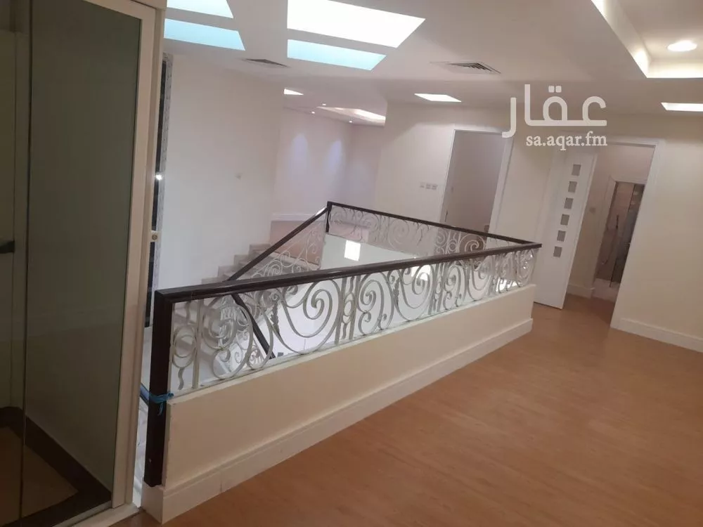 5 bedroom villa in Al Nakheel, Riyadh 15