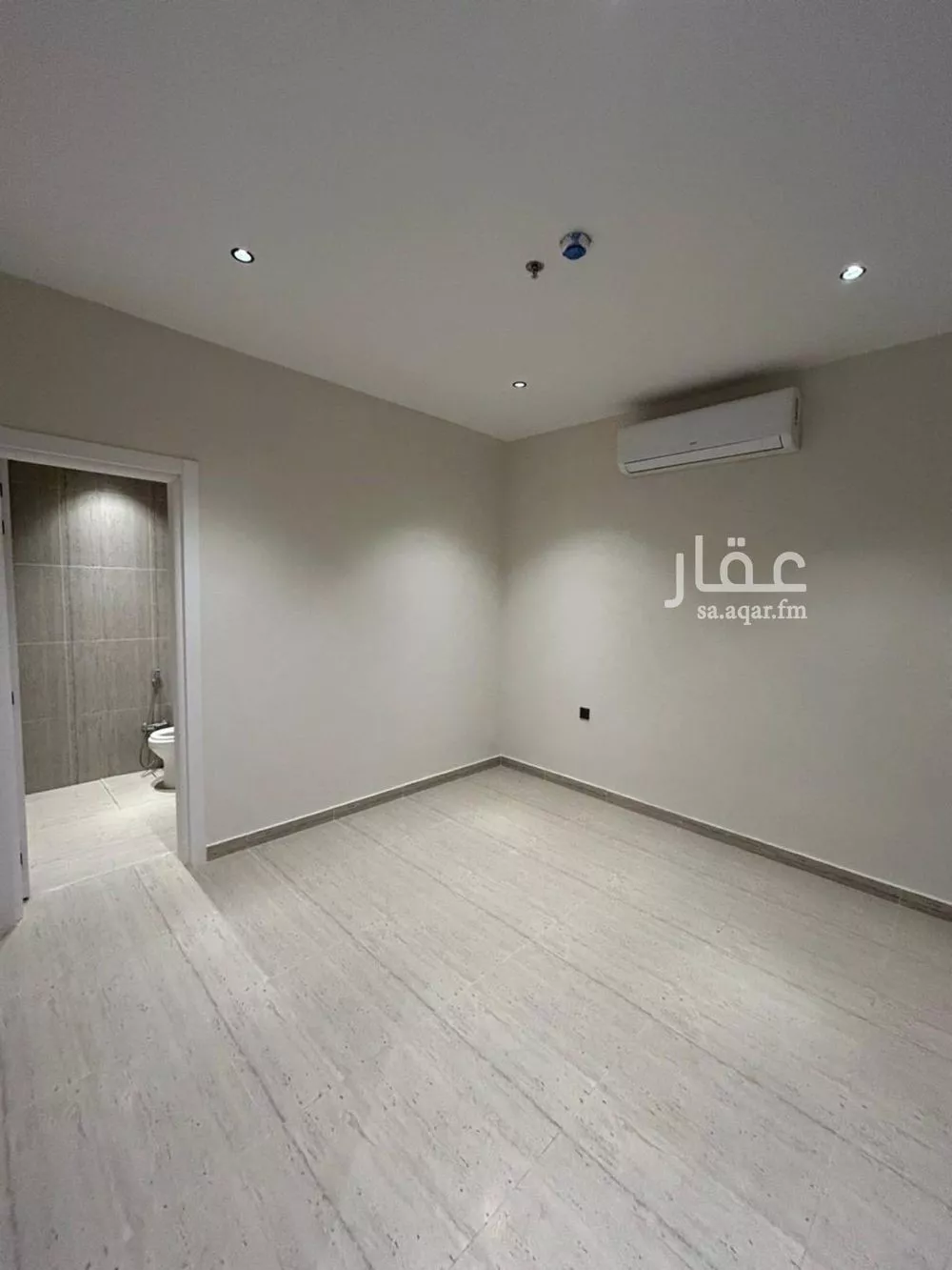 شقة 2 غرف في عرقة 5