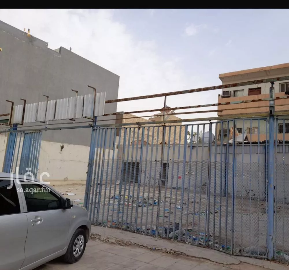 462 sqm land in Umm Al Hamam Al Sharqi 1