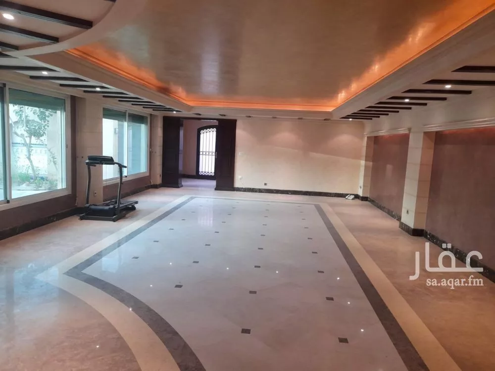 فيلا 5 غرف في النخيل 5