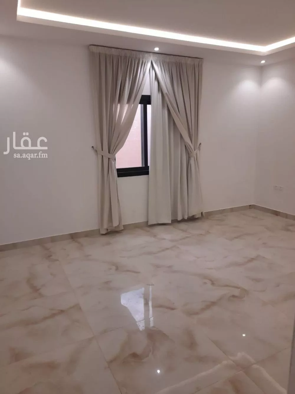 3 bedroom floor in Al Malqa 4